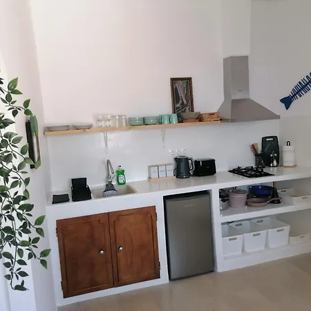 Hotel Bluenigma 6 Steniaí